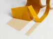 Páska 21 silně lepící s textilní výztuží - kobercovka